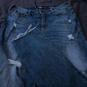 blue hollister jeans